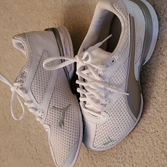 Puma Shoes - Puma SoftFoam 7.5